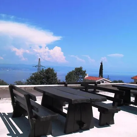 Apartmán Sea View With Terrace Kitchen *